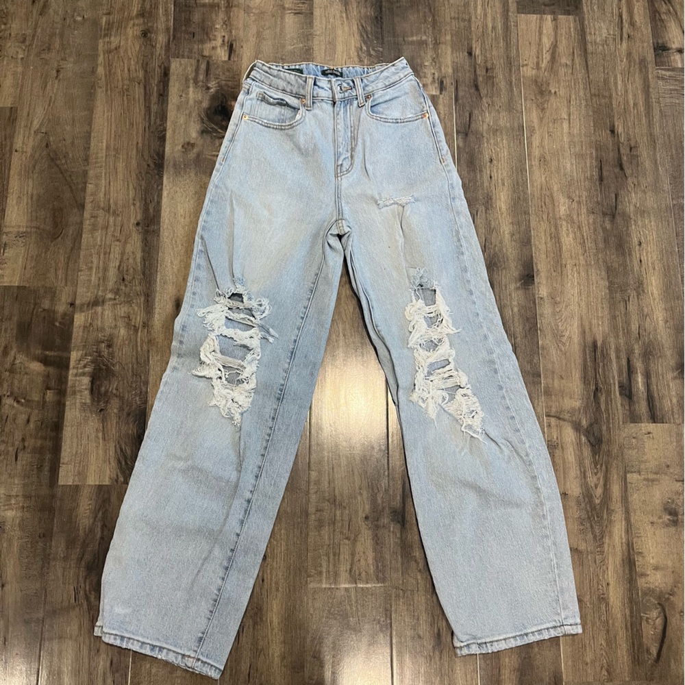 Wild fable Highest Rise Baggy Jeans size 00/ 24R Light Wash Distressed